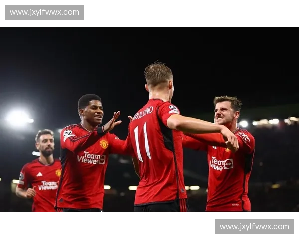 曼联名宿回顾辉煌岁月再谈球队重建与未来发展方向